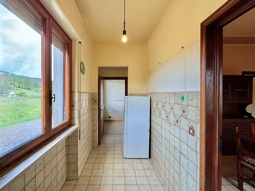 Immagine 15 di Appartamento in vendita  a Lucca