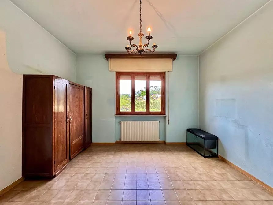 Immagine 22 di Appartamento in vendita  a Lucca