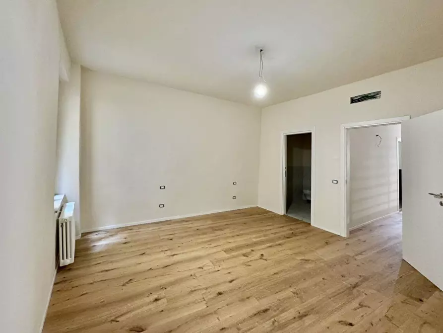 Immagine 23 di Terratetto in vendita  a Lucca