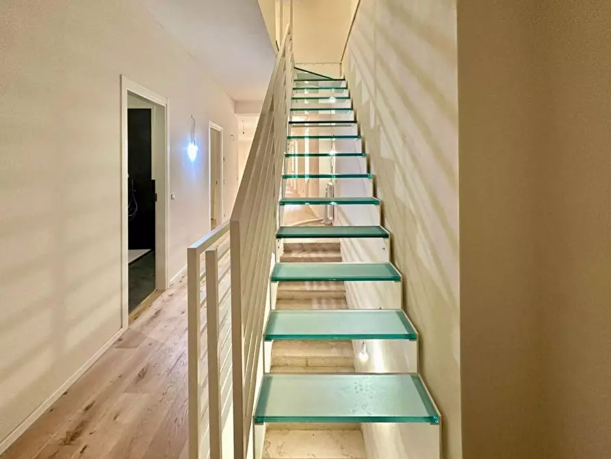 Immagine 9 di Terratetto in vendita  a Lucca