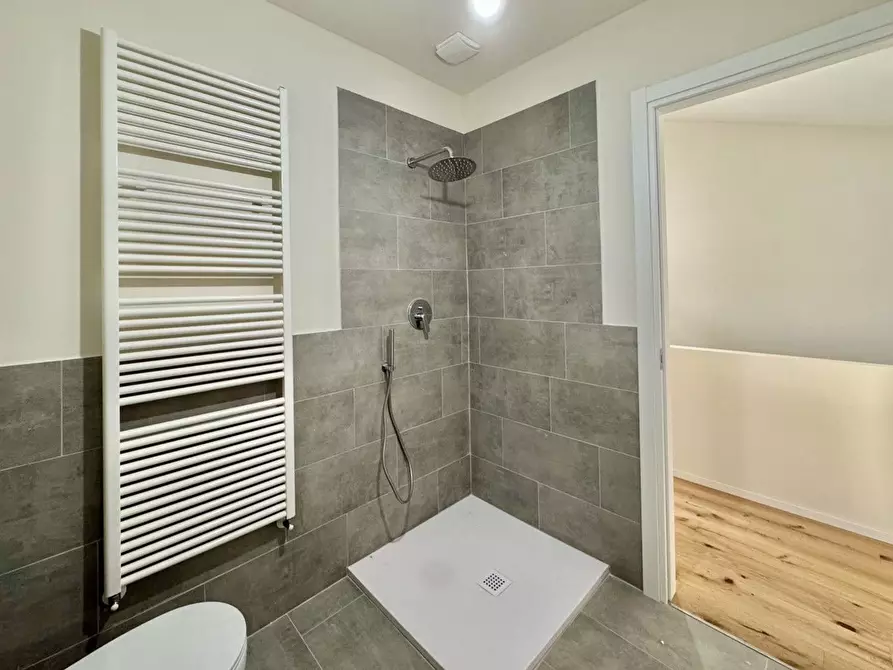 Immagine 18 di Terratetto in vendita  a Lucca