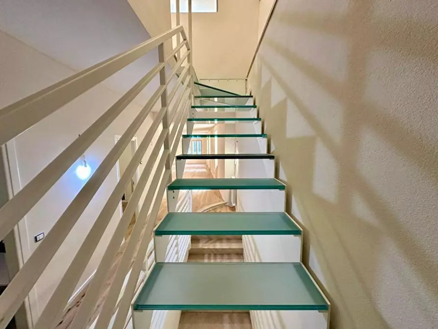 Immagine 10 di Terratetto in vendita  a Lucca