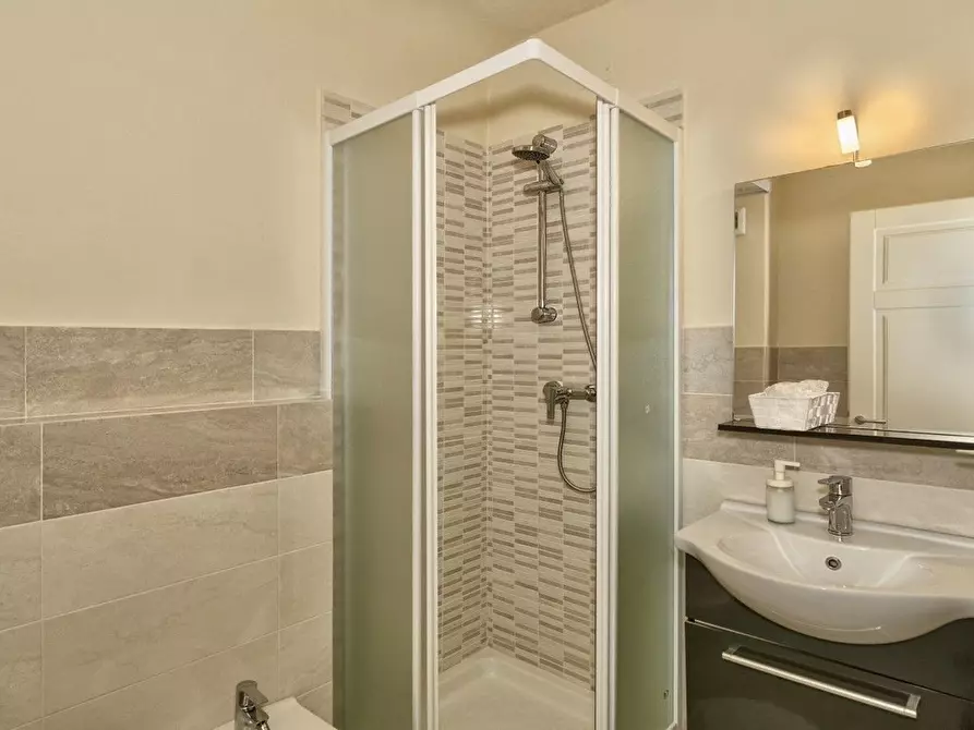 Immagine 20 di Casa semindipendente in vendita  a Capannori