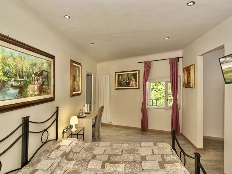 Immagine 17 di Casa semindipendente in vendita  a Capannori