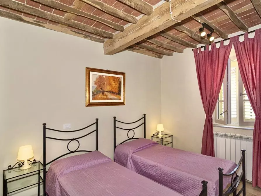 Immagine 13 di Casa semindipendente in vendita  a Capannori