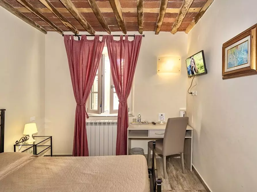 Immagine 12 di Casa semindipendente in vendita  a Capannori