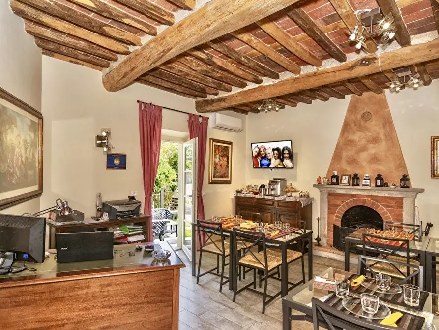 Immagine 1 di Casa semindipendente in vendita  a Capannori