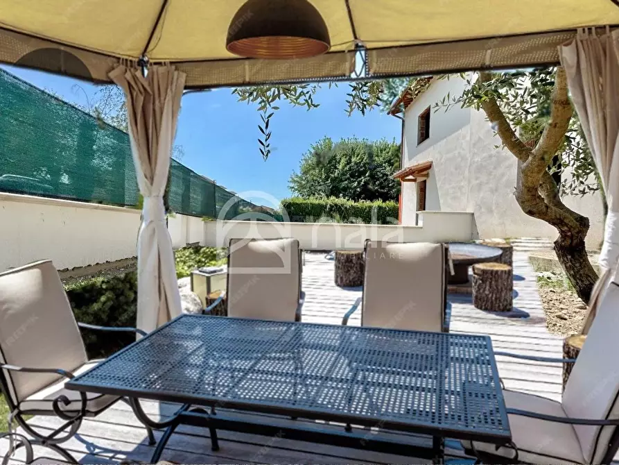 Immagine 26 di Villetta a schiera in vendita  a Capannori