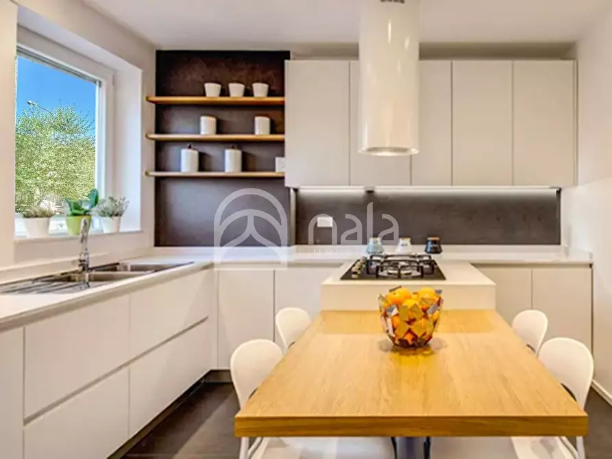 Immagine 18 di Villetta a schiera in vendita  a Capannori