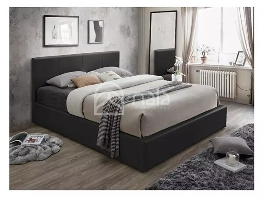 Immagine 5 di Villa in vendita  a Capannori