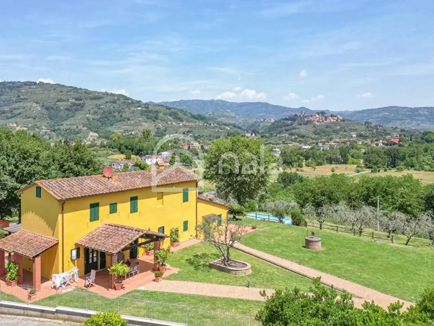 Immagine 3 di Villa in vendita  a Uzzano