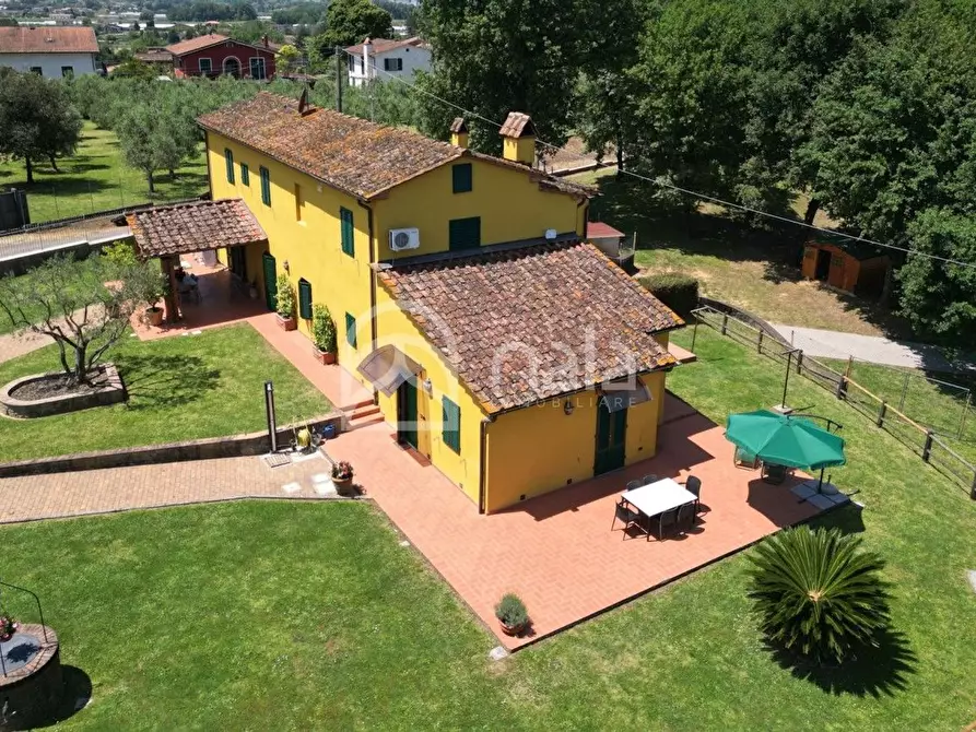 Immagine 6 di Villa in vendita  a Uzzano