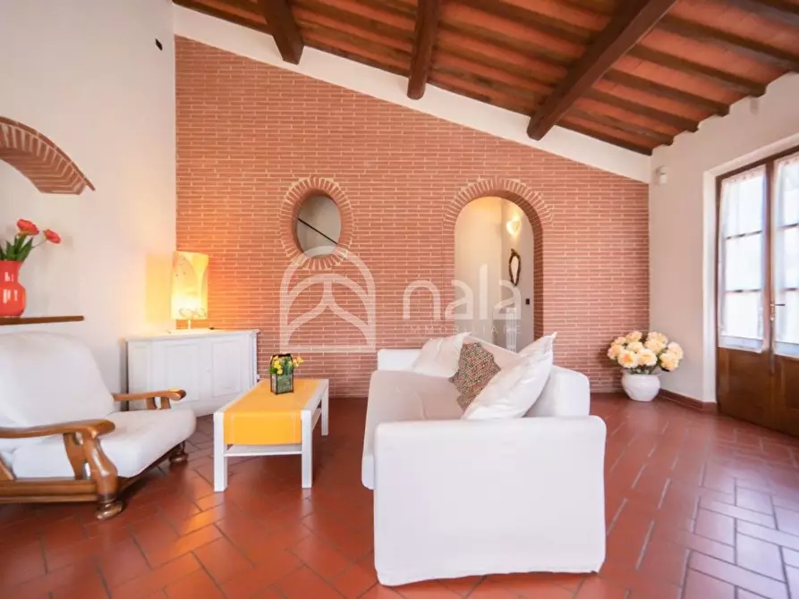 Immagine 13 di Villa in vendita  a Uzzano