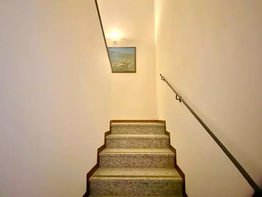 Immagine 28 di Appartamento in affitto  a Lucca