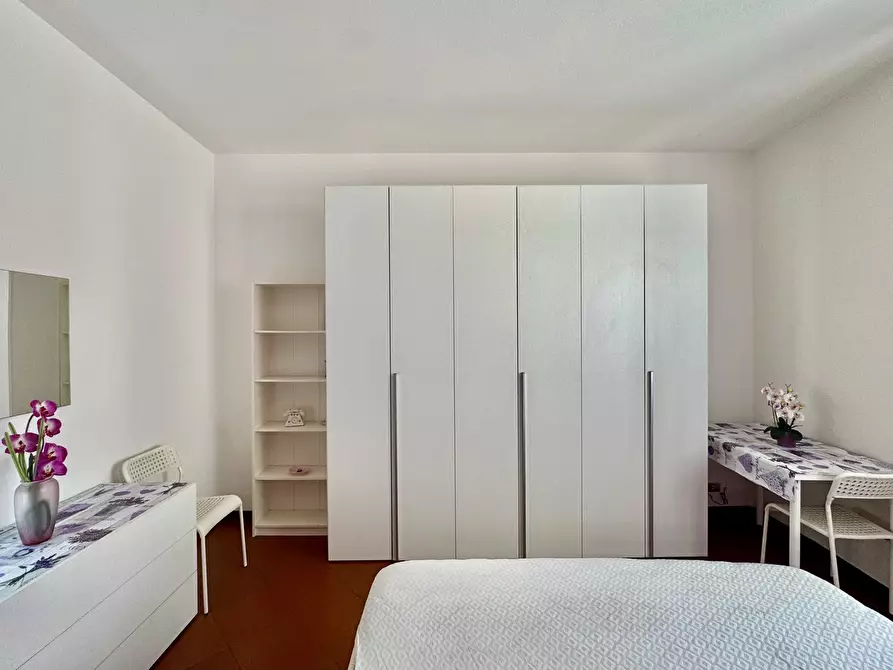 Immagine 23 di Appartamento in affitto  a Lucca