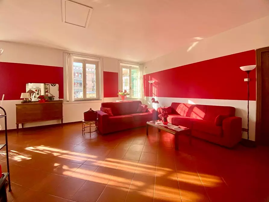 Immagine 2 di Appartamento in affitto  a Lucca