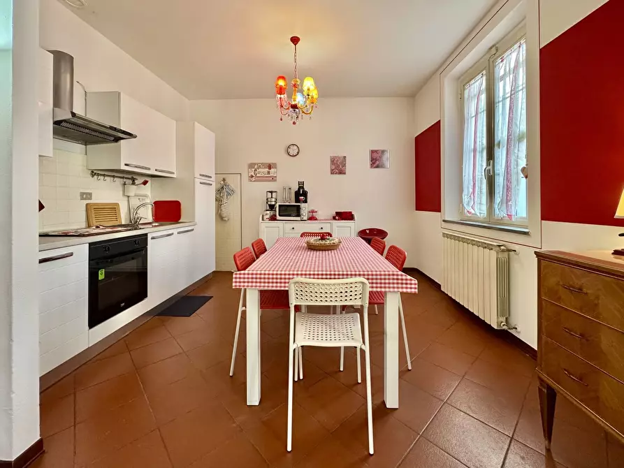 Immagine 7 di Appartamento in affitto  a Lucca