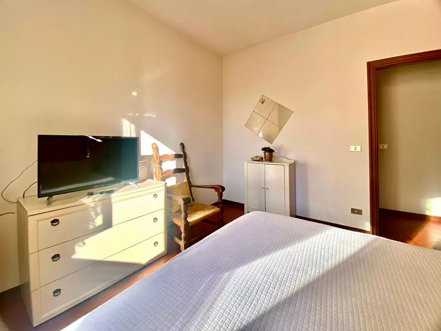 Immagine 19 di Appartamento in affitto  a Lucca