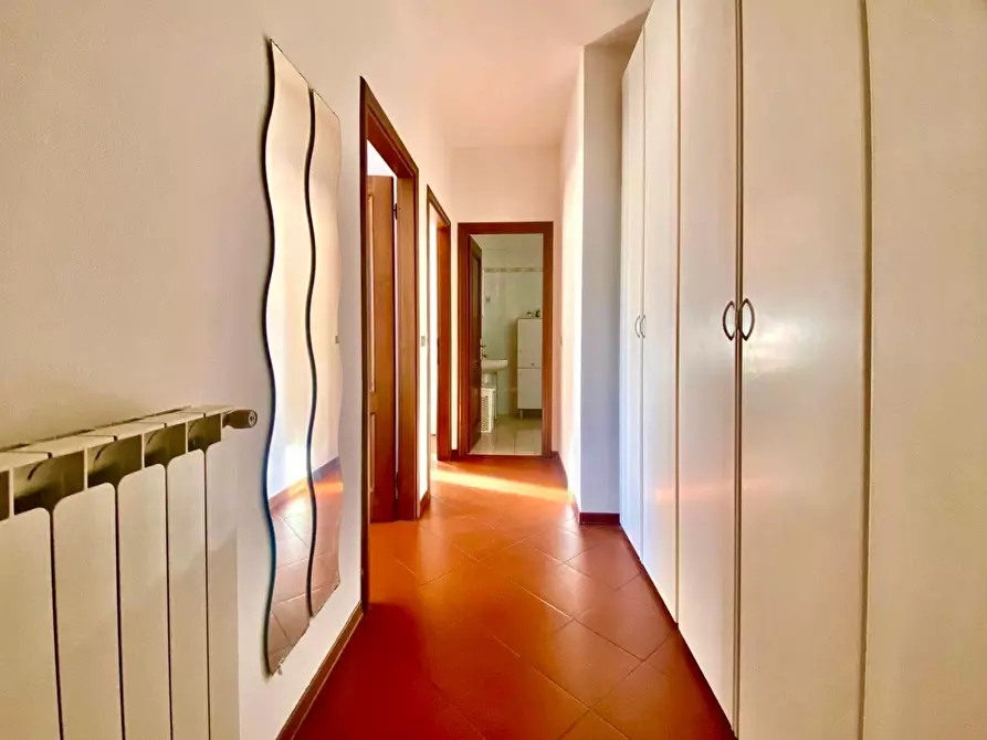 Immagine 24 di Appartamento in affitto  a Lucca