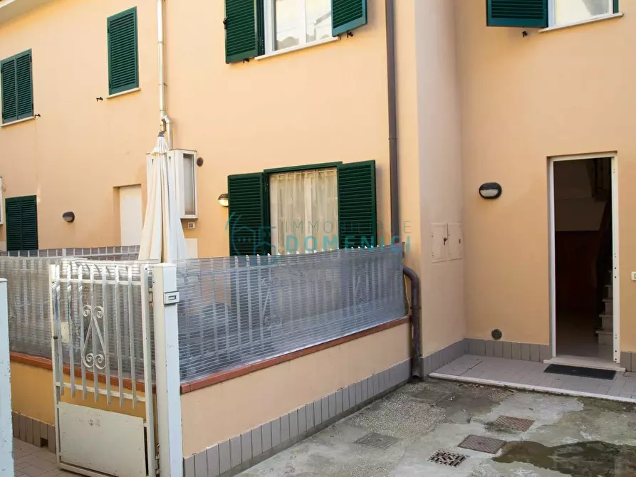Immagine 36 di Appartamento in affitto  a Camaiore