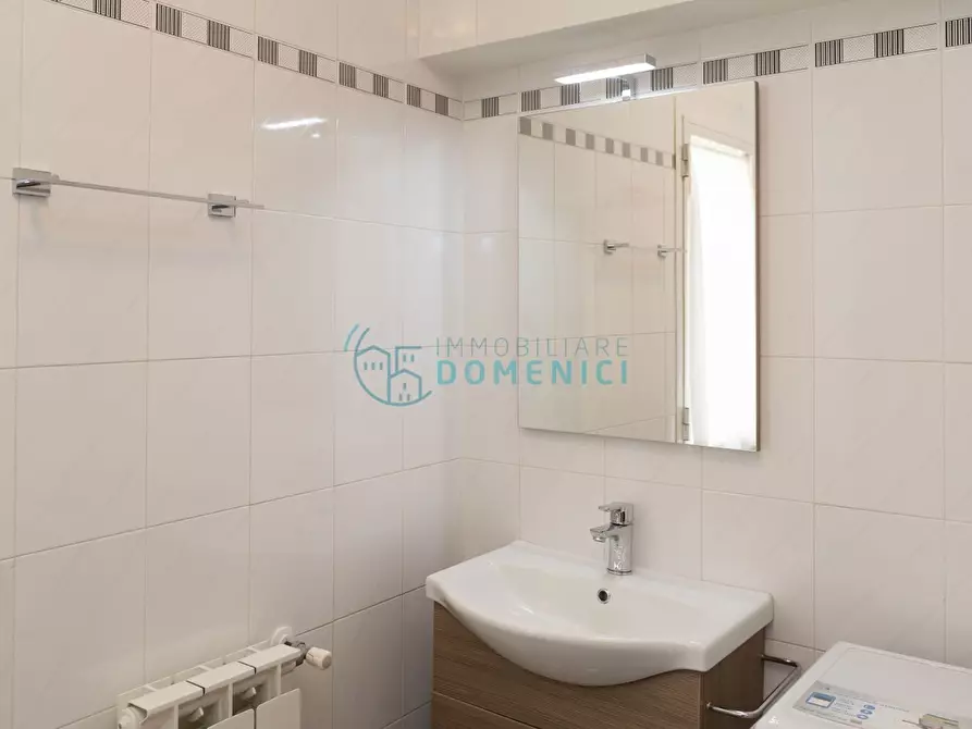 Immagine 31 di Appartamento in affitto  a Camaiore