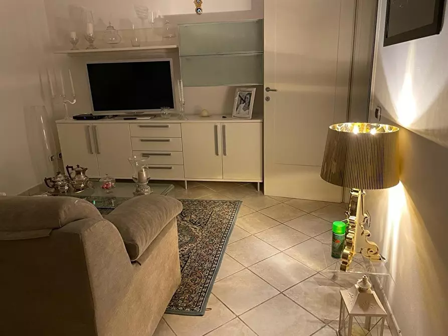 Immagine 2 di Appartamento in affitto  a Camaiore