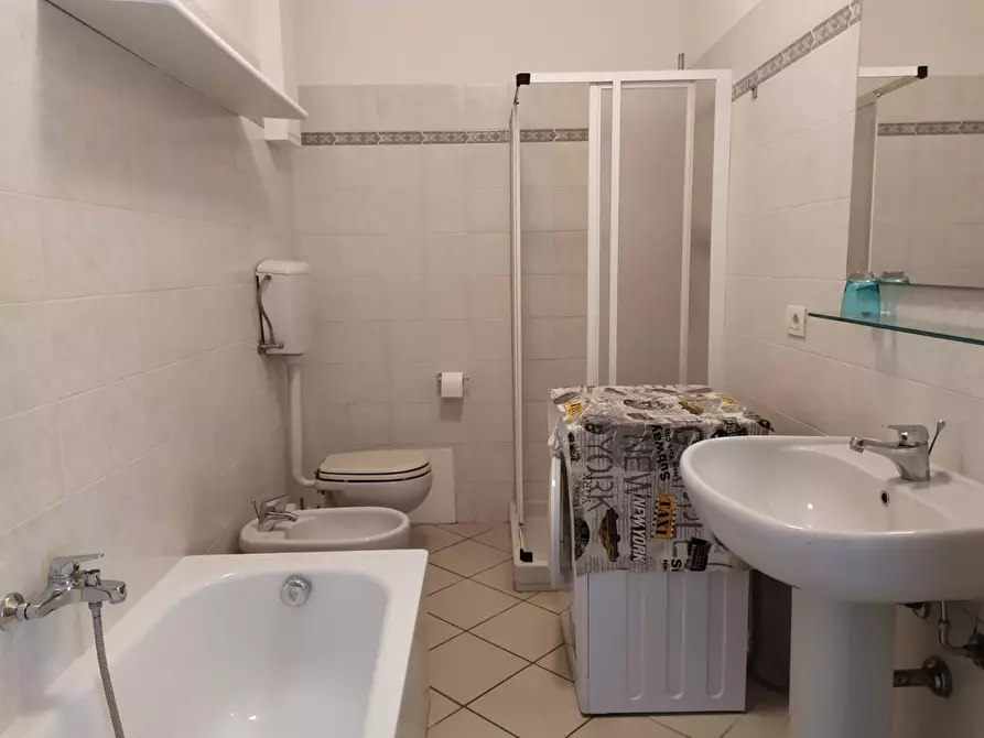 Immagine 7 di Appartamento in affitto  a Camaiore