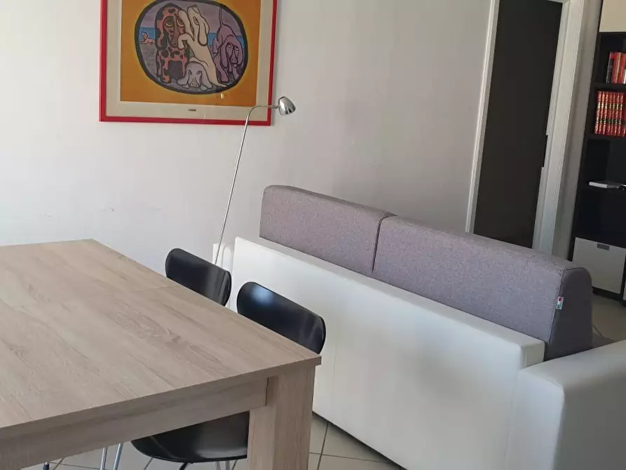 Immagine 1 di Appartamento in affitto  a Camaiore