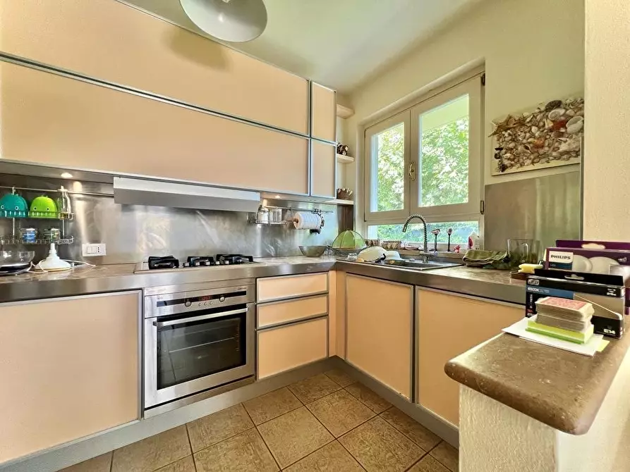 Immagine 3 di Casa bifamiliare in affitto  a Camaiore