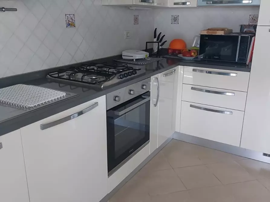 Immagine 3 di Appartamento in affitto  a Camaiore