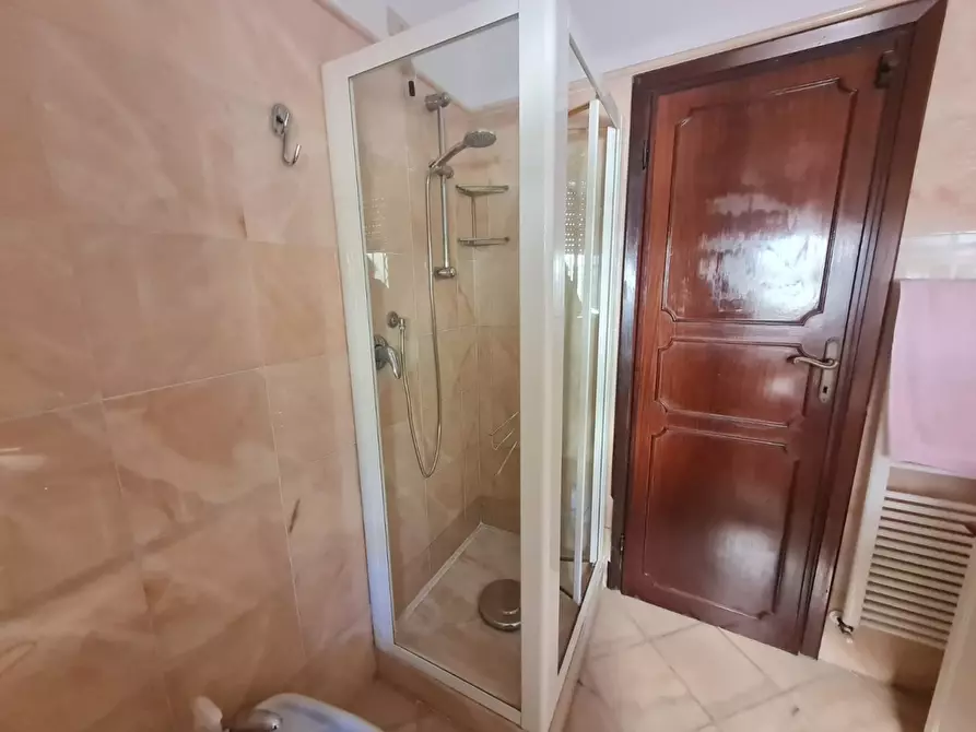 Immagine 6 di Appartamento in affitto  a Camaiore