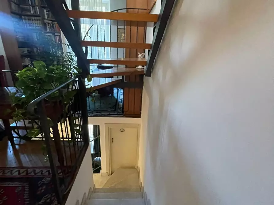 Immagine 72 di Appartamento in vendita  a Camaiore