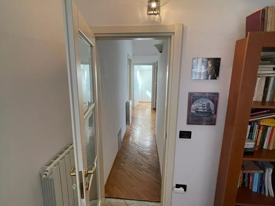 Immagine 58 di Appartamento in vendita  a Camaiore