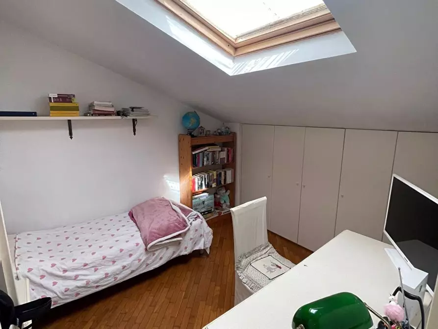 Immagine 60 di Appartamento in vendita  a Camaiore