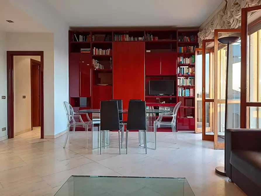 Immagine 1 di Appartamento in affitto  a Viareggio