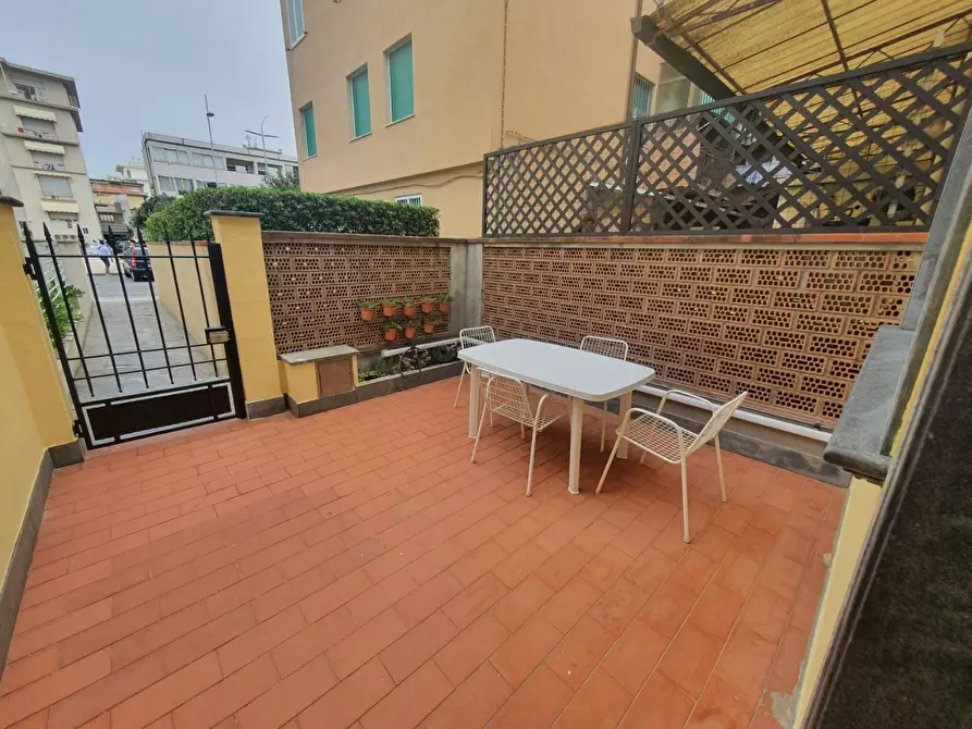 Immagine 17 di Appartamento in affitto  a Camaiore