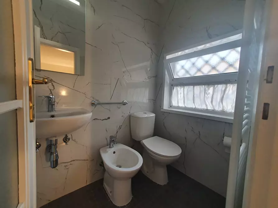 Immagine 15 di Appartamento in affitto  a Camaiore