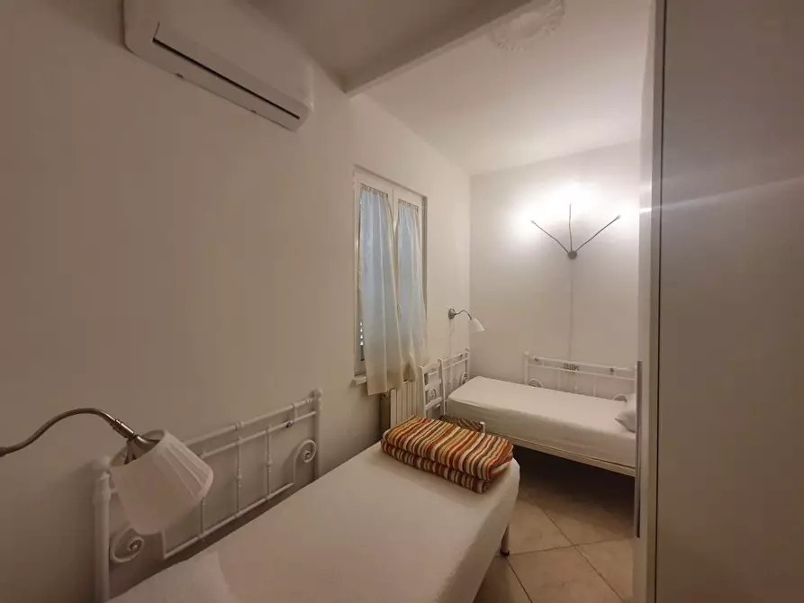 Immagine 9 di Appartamento in affitto  a Camaiore