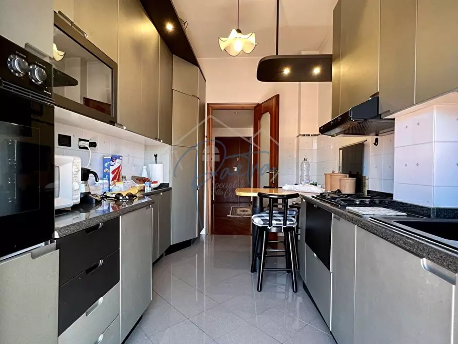 Immagine 11 di Mansarda in vendita  a Massa