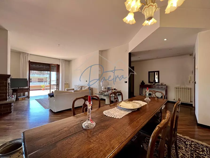 Immagine 4 di Mansarda in vendita  a Massa