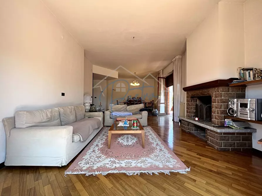 Immagine 6 di Mansarda in vendita  a Massa