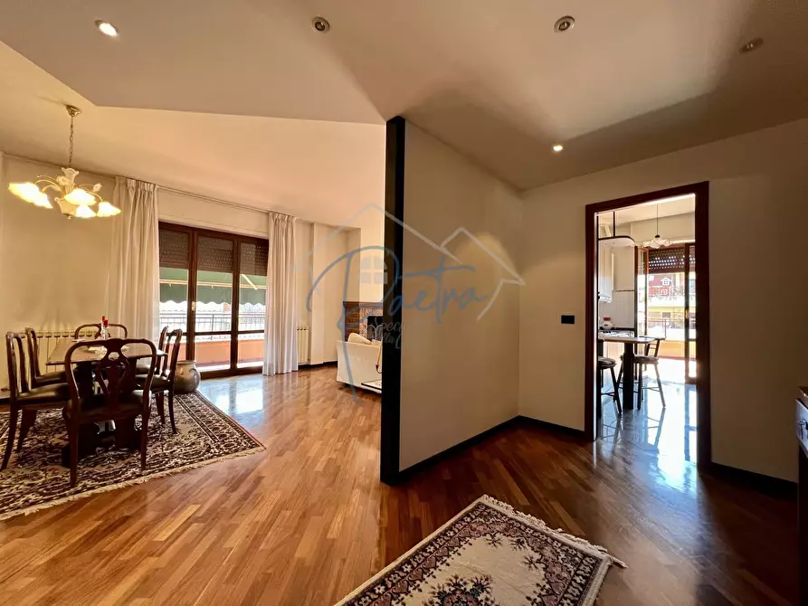 Immagine 9 di Mansarda in vendita  a Massa