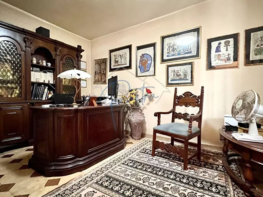 Immagine 10 di Casa semindipendente in vendita  a Massa