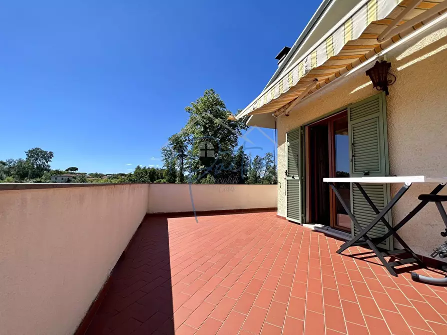 Immagine 19 di Casa semindipendente in vendita  a Massa