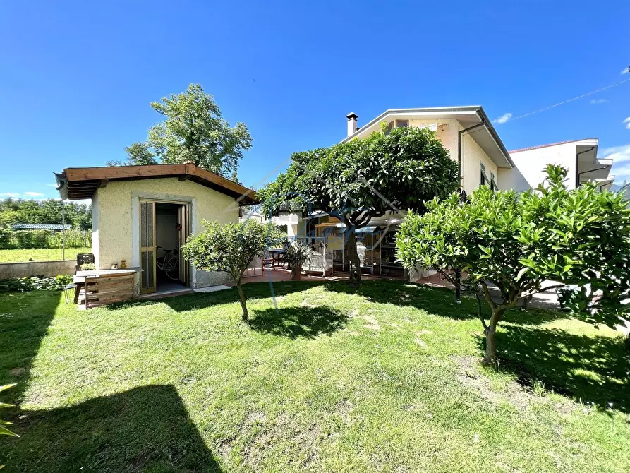 Immagine 29 di Casa semindipendente in vendita  a Massa