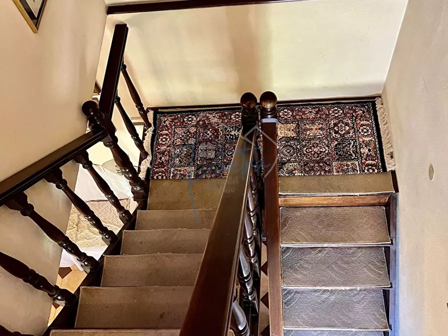 Immagine 16 di Casa semindipendente in vendita  a Massa