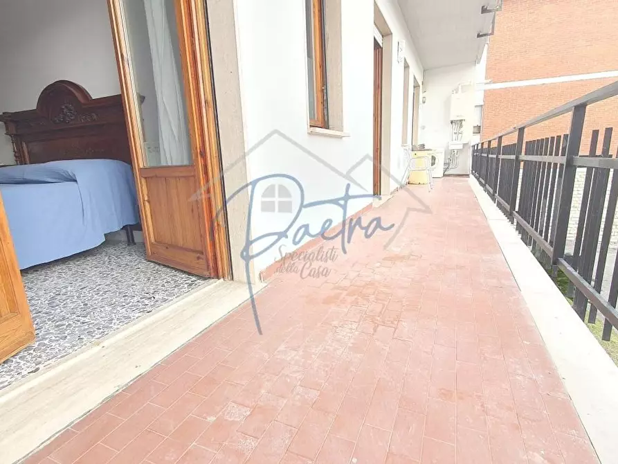 Immagine 21 di Appartamento in vendita  a Massa