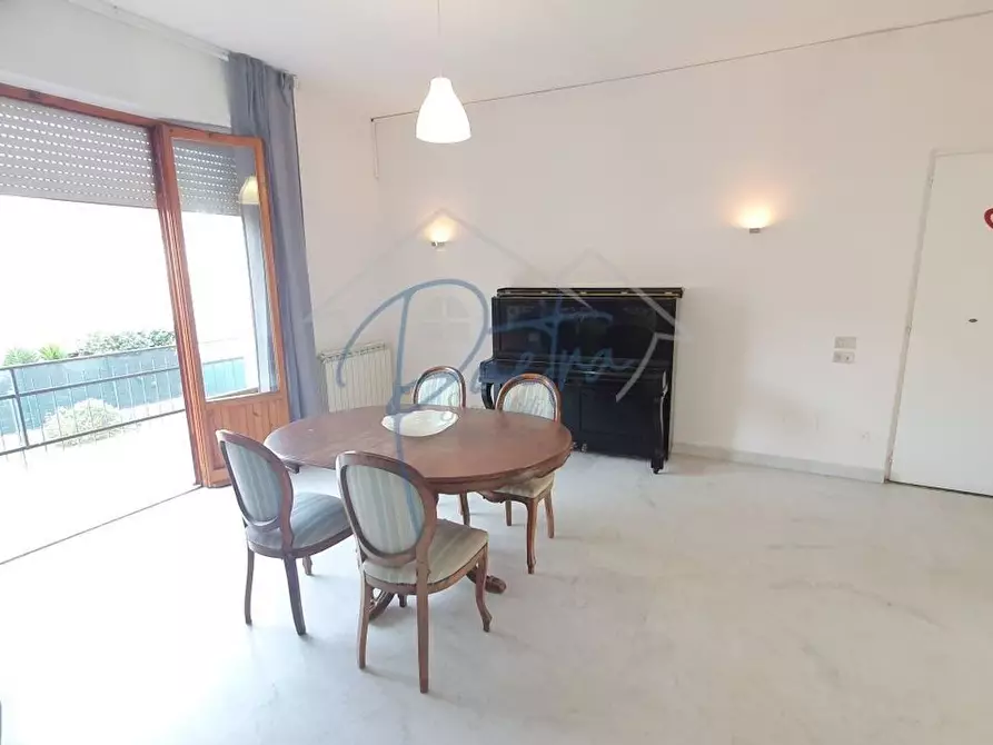 Immagine 4 di Appartamento in vendita  a Massa