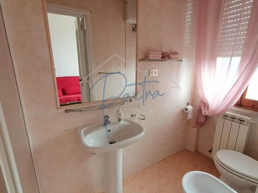 Immagine 17 di Appartamento in vendita  a Massa