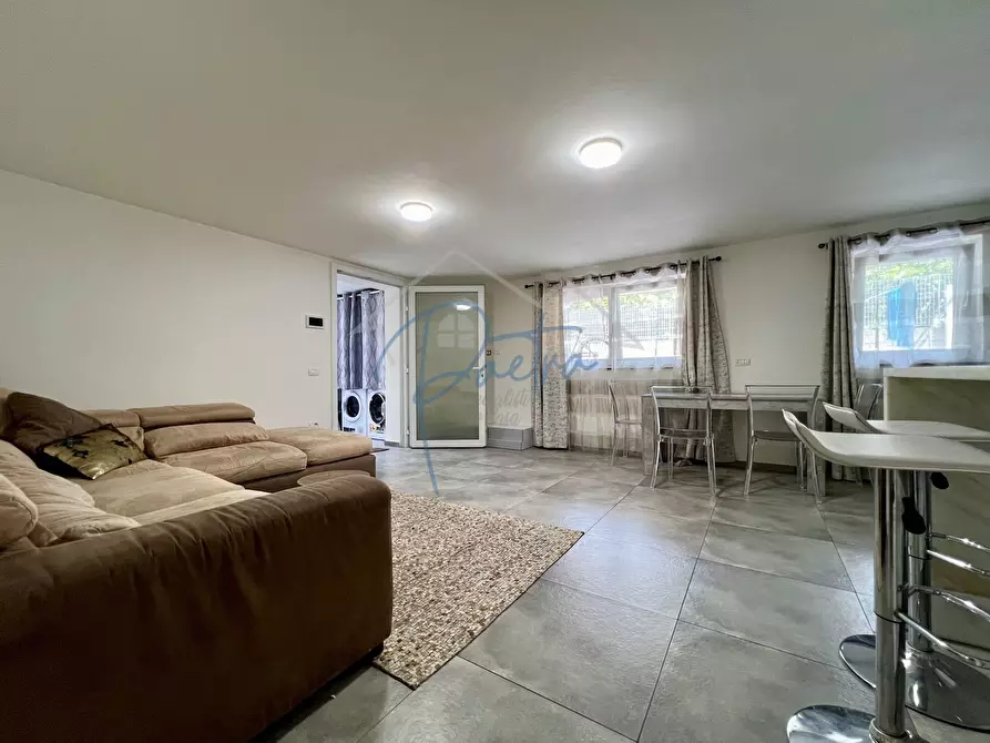 Immagine 10 di Appartamento in affitto  a Massa